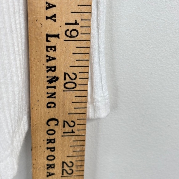 Free People Most Wanted Tank S White Ribbed Button Front 90s Cottage Minimalist - Picture 8 of 10